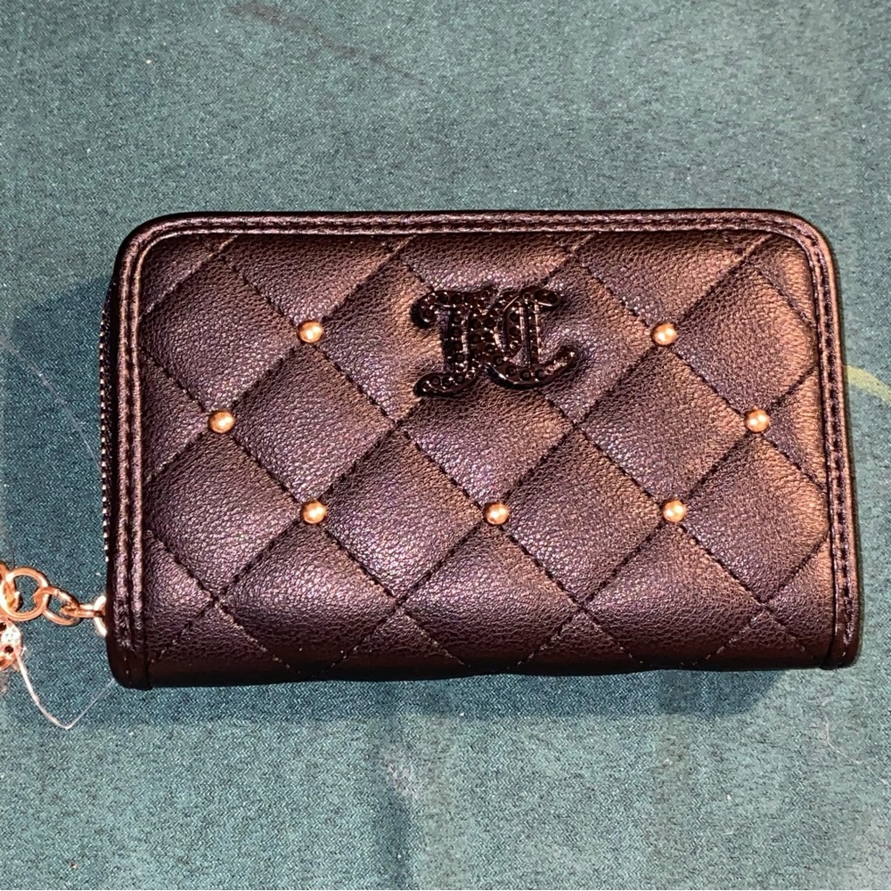 Juicy Couture Bifold black quilted wallet with snap and zipper